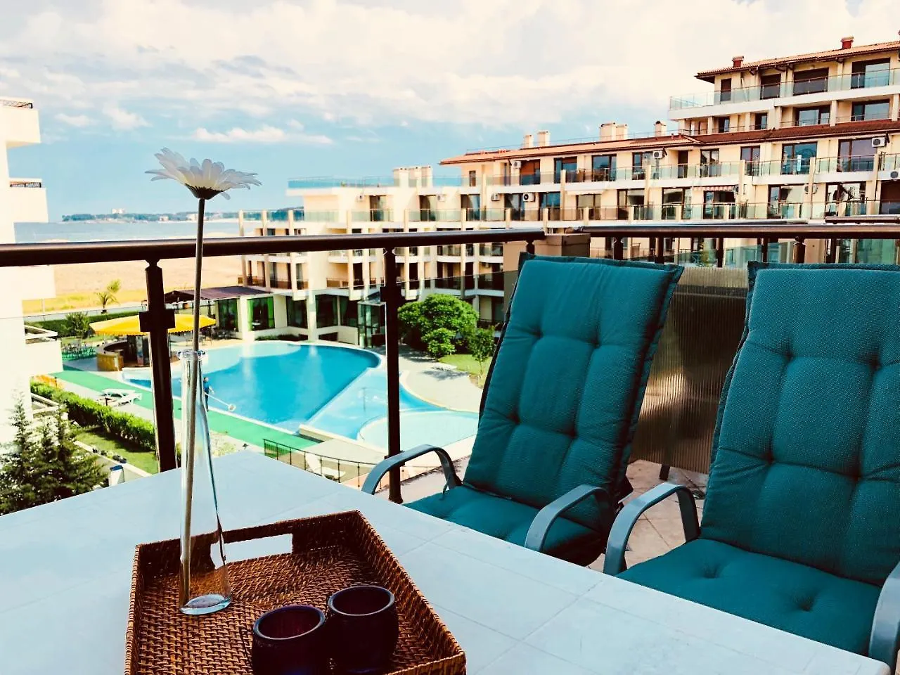 Beach Apartments Primorsko location
